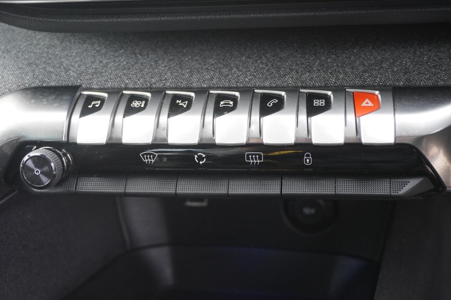 Used Peugeot 3008 2018 for sale - 76712451: Photo 19