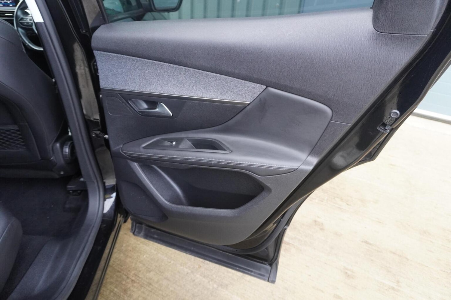 Used Peugeot 3008 2018 for sale - 76712451: Photo 21