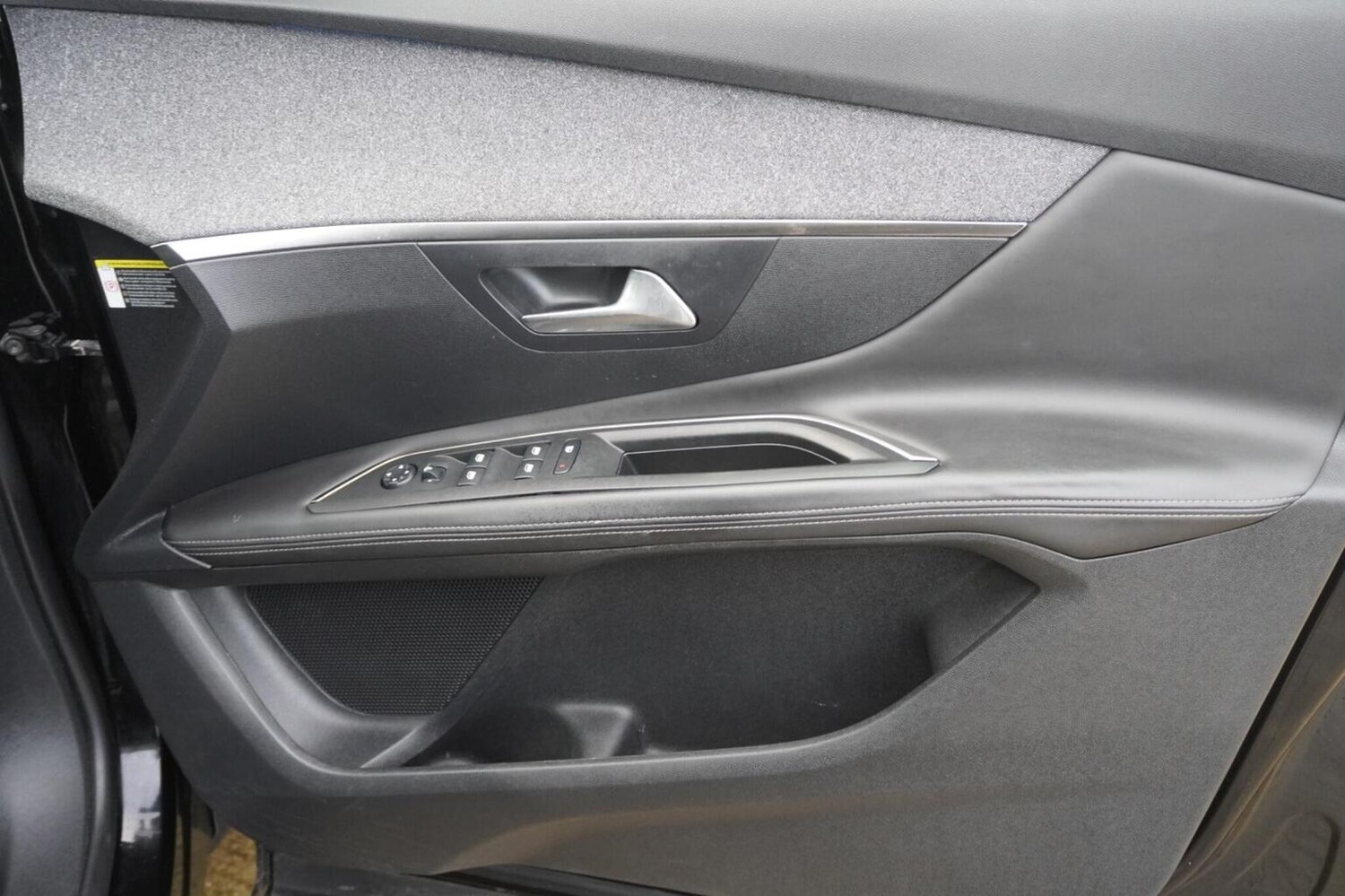 Used Peugeot 3008 2018 for sale - 76712451: Photo 23