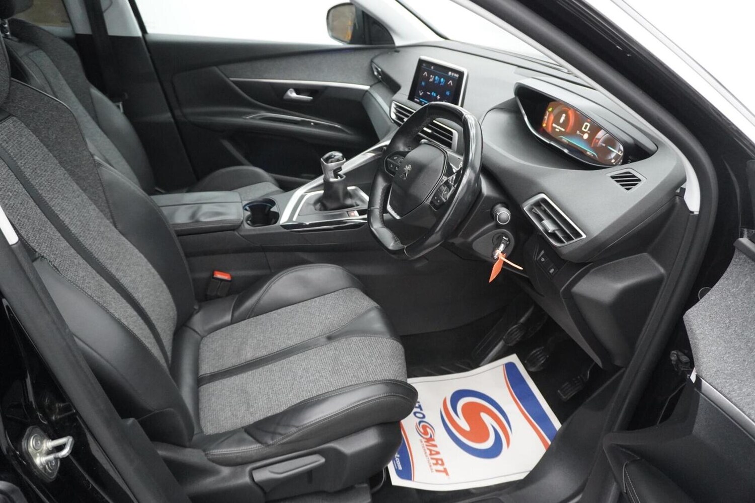 Used Peugeot 3008 2018 for sale - 76712451: Photo 35