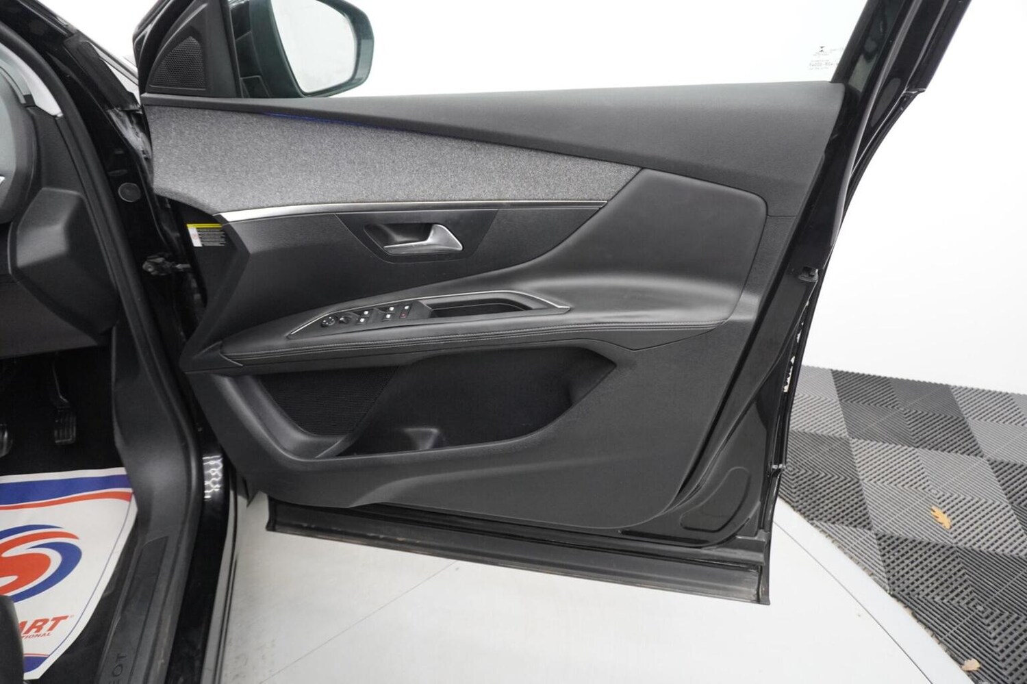 Used Peugeot 3008 2018 for sale - 76712451: Photo 44