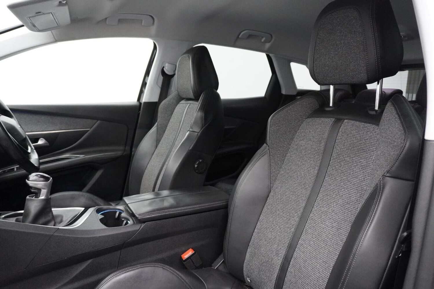 Used Peugeot 3008 2018 for sale - 76712451: Photo 51