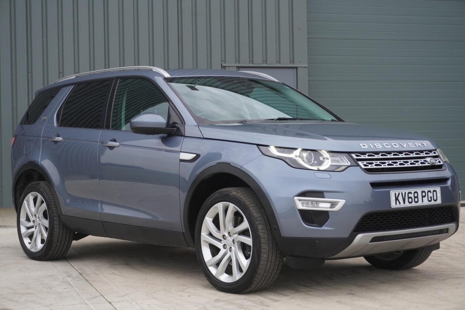 Used Land Rover Discovery Sport 2018 for sale - 76149377: Photo 1