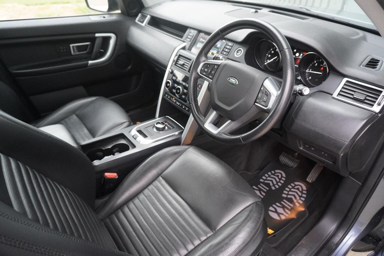 Used Land Rover Discovery Sport 2018 for sale - 76149377: Photo 16