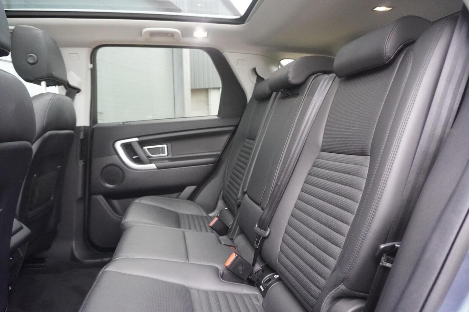 Used Land Rover Discovery Sport 2018 for sale - 76149377: Photo 18