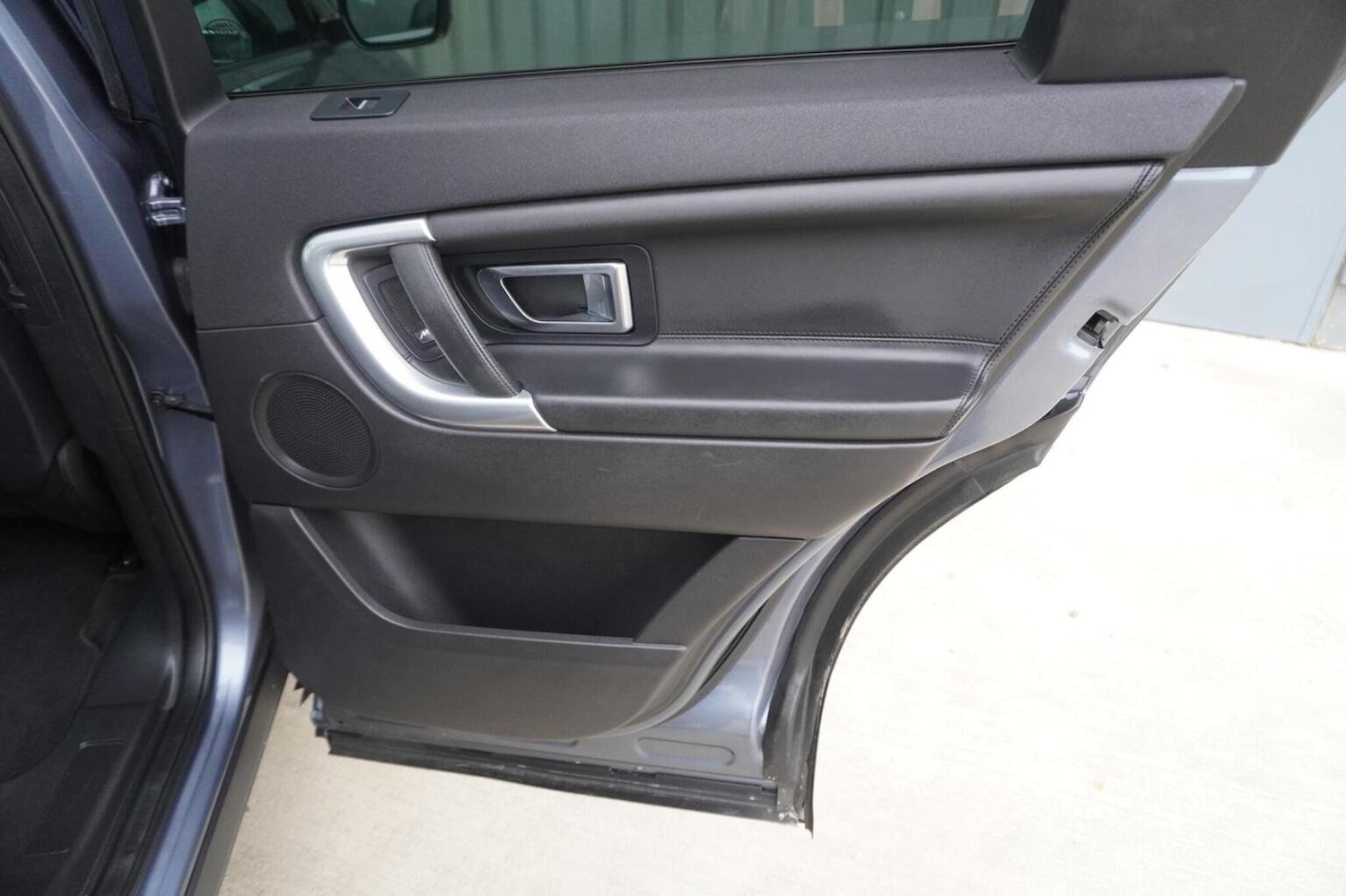 Used Land Rover Discovery Sport 2018 for sale - 76149377: Photo 26