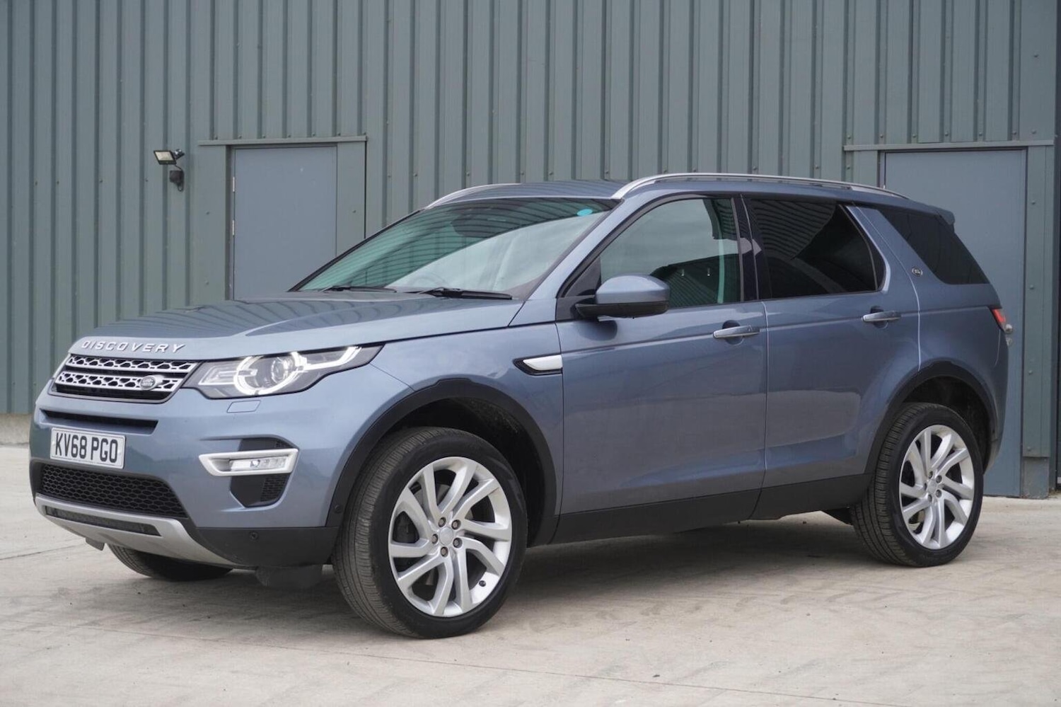 Used Land Rover Discovery Sport 2018 for sale - 76149377: Photo 6