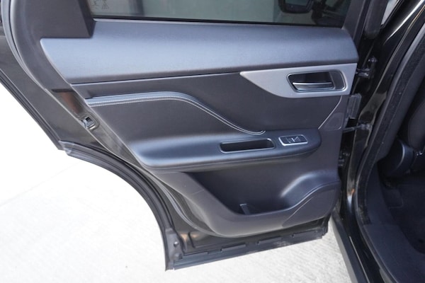 Used Jaguar F-Pace 2017 for sale - 75644146: Photo 29