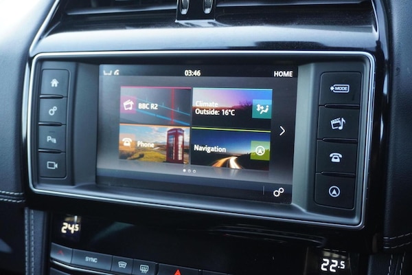 Used Jaguar F-Pace 2017 for sale - 75644146: Photo 34