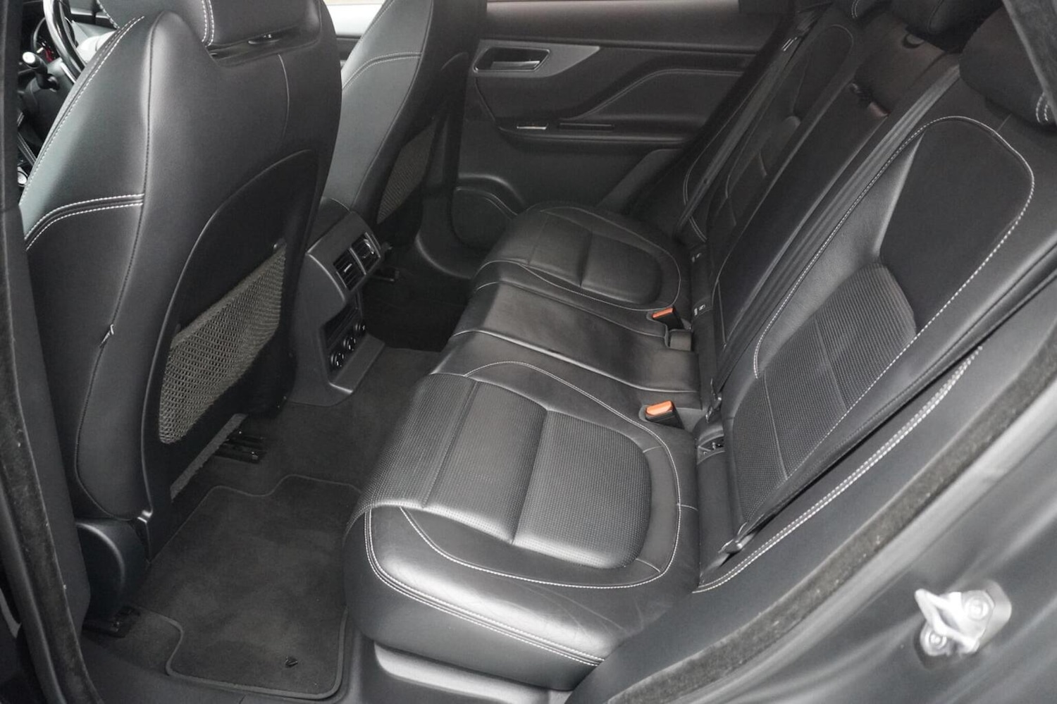 Used Jaguar F-Pace 2017 for sale - 75644146: Photo 44