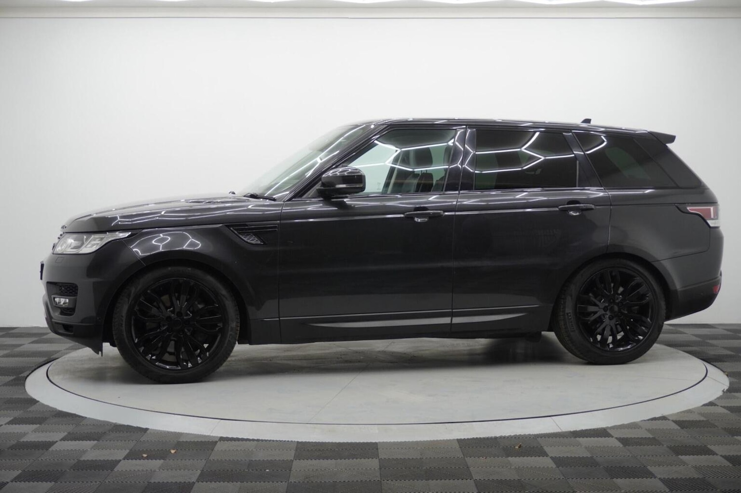 Used Land Rover Range Rover Sport 2015 for sale - 77129670: Photo 4