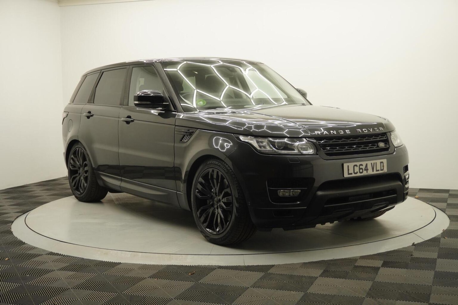 Used Land Rover Range Rover Sport 2015 for sale - 77129670: Photo 5