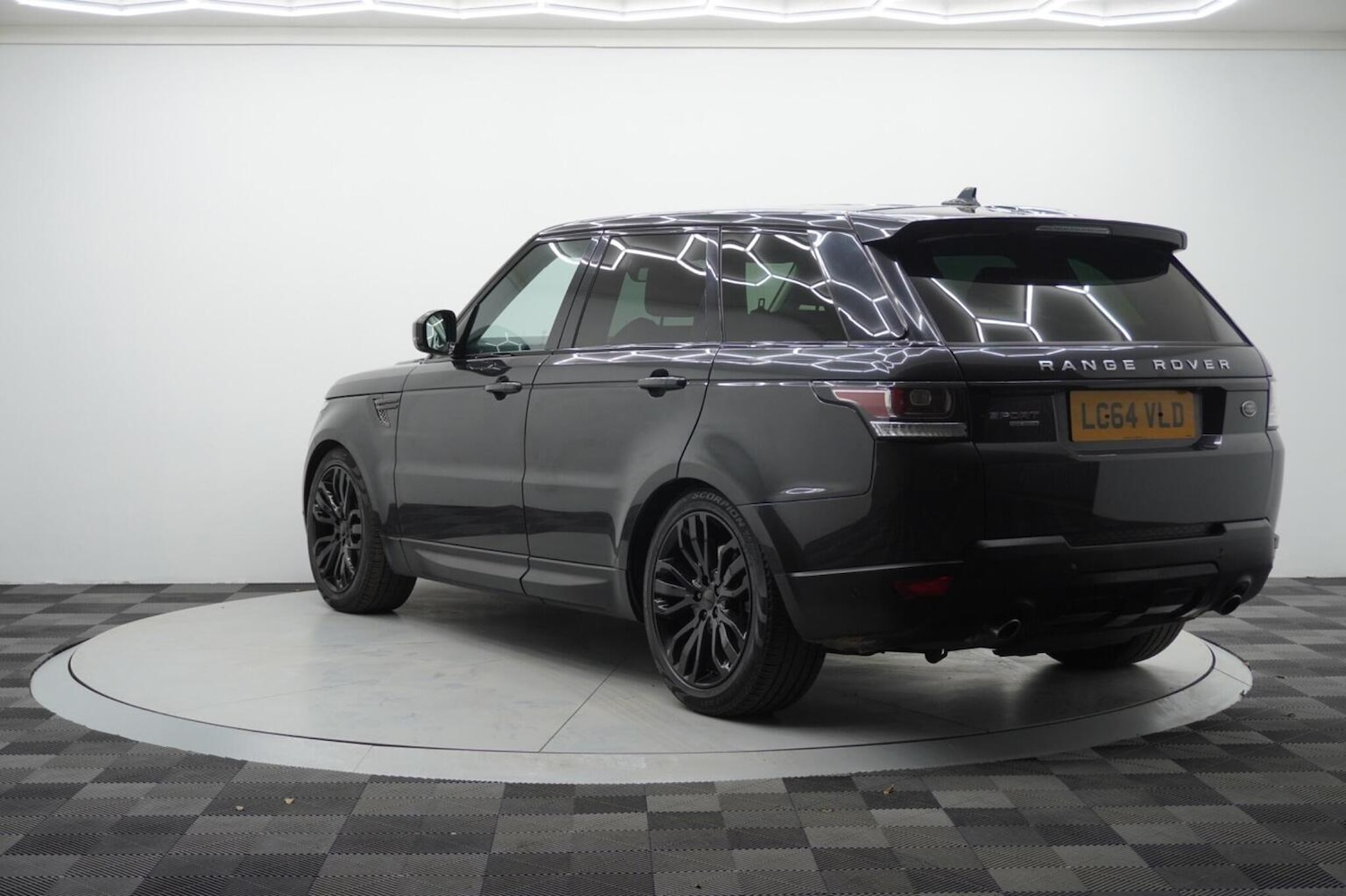 Used Land Rover Range Rover Sport 2015 for sale - 77129670: Photo 8