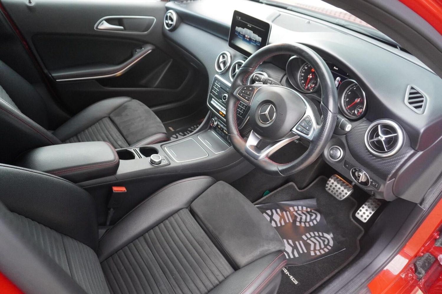 Used Mercedes-Benz A-Class 2018 for sale - 76547852: Photo 15