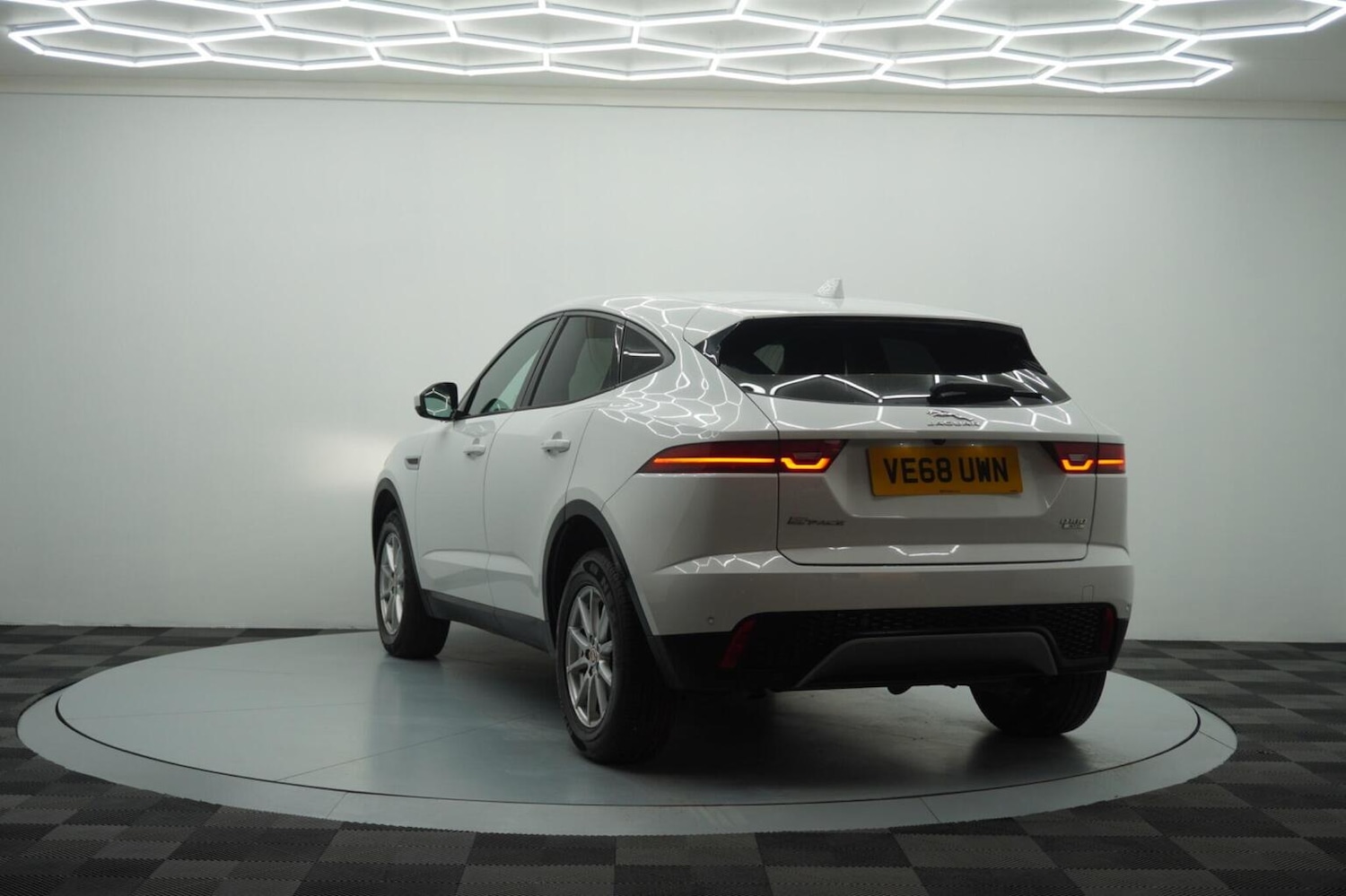 Used Jaguar E-Pace 2018 for sale - 77431355: Photo 15