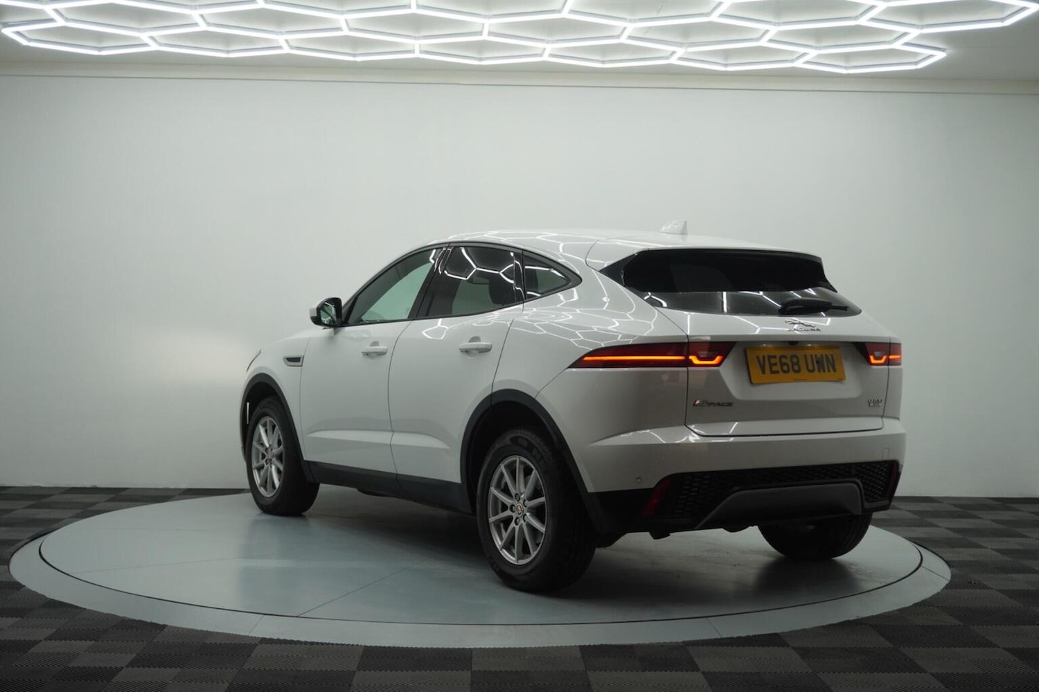 Used Jaguar E-Pace 2018 for sale - 77431355: Photo 16
