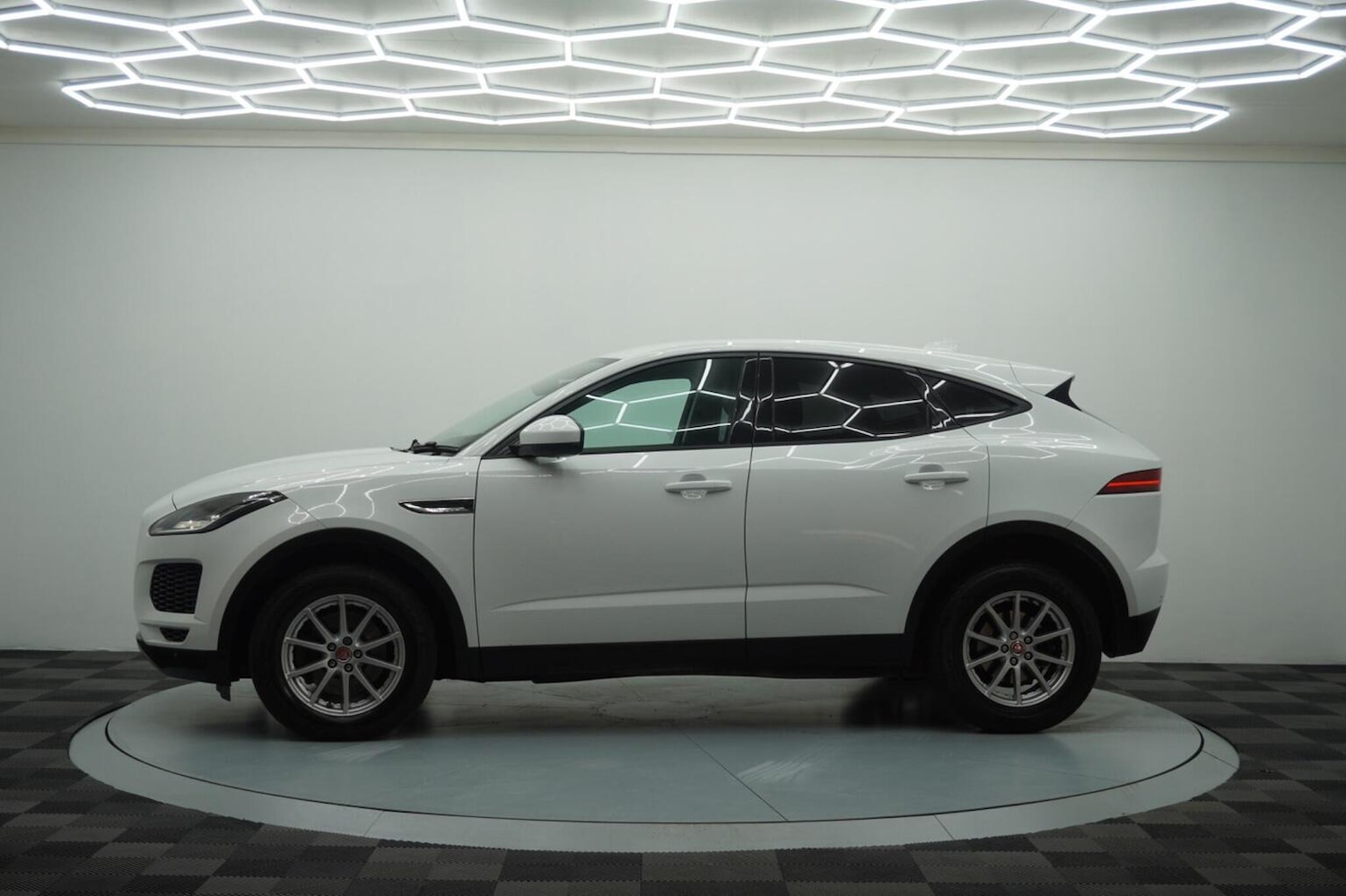 Used Jaguar E-Pace 2018 for sale - 77431355: Photo 21