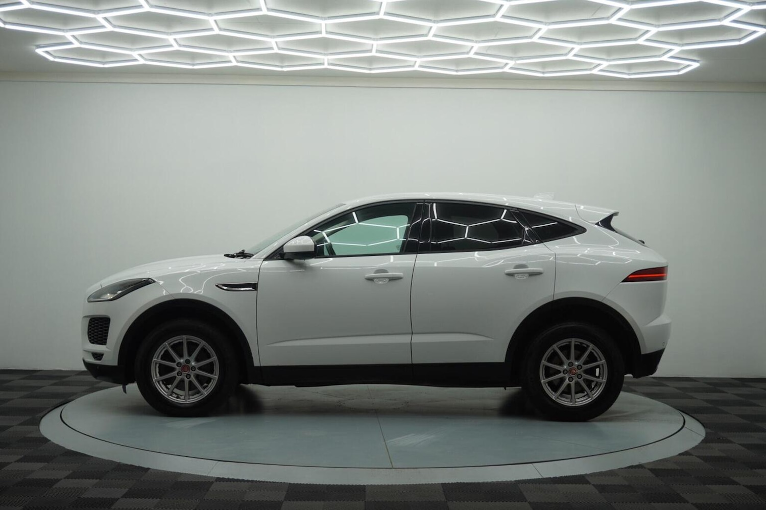 Used Jaguar E-Pace 2018 for sale - 77431355: Photo 22