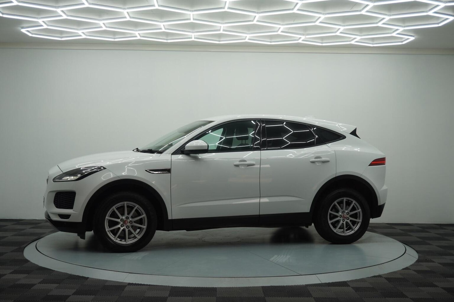 Used Jaguar E-Pace 2018 for sale - 77431355: Photo 23