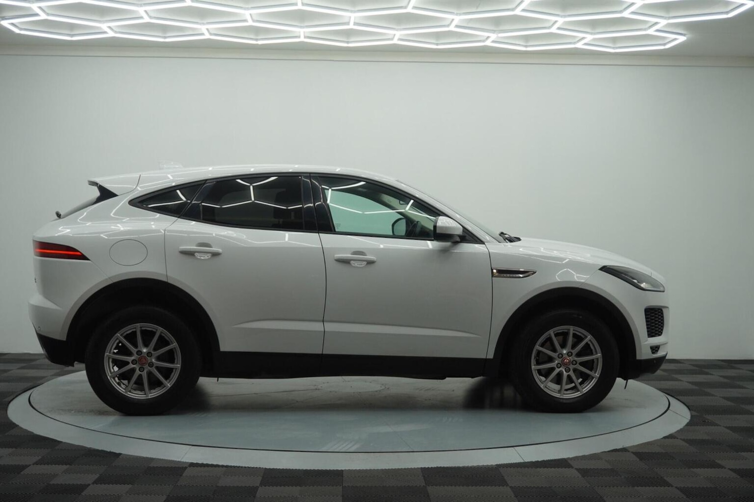 Used Jaguar E-Pace 2018 for sale - 77431355: Photo 26
