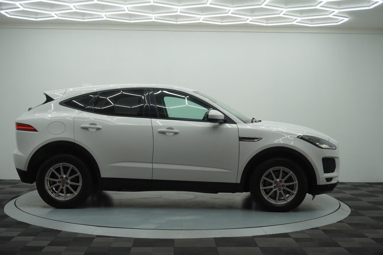 Used Jaguar E-Pace 2018 for sale - 77431355: Photo 28