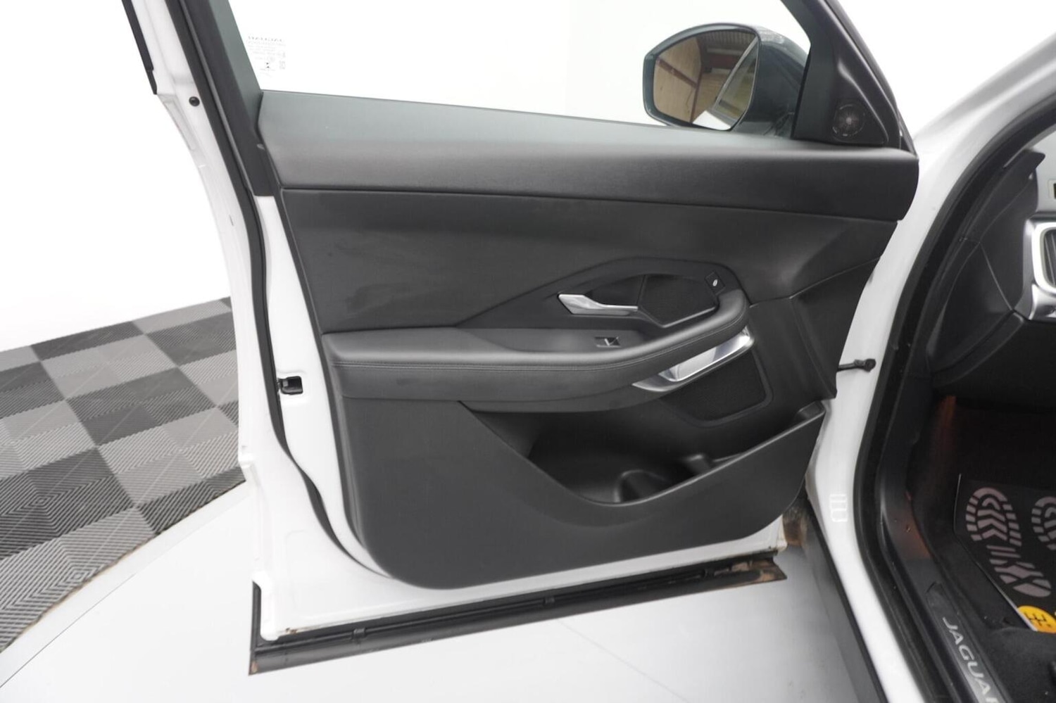 Used Jaguar E-Pace 2018 for sale - 77431355: Photo 55