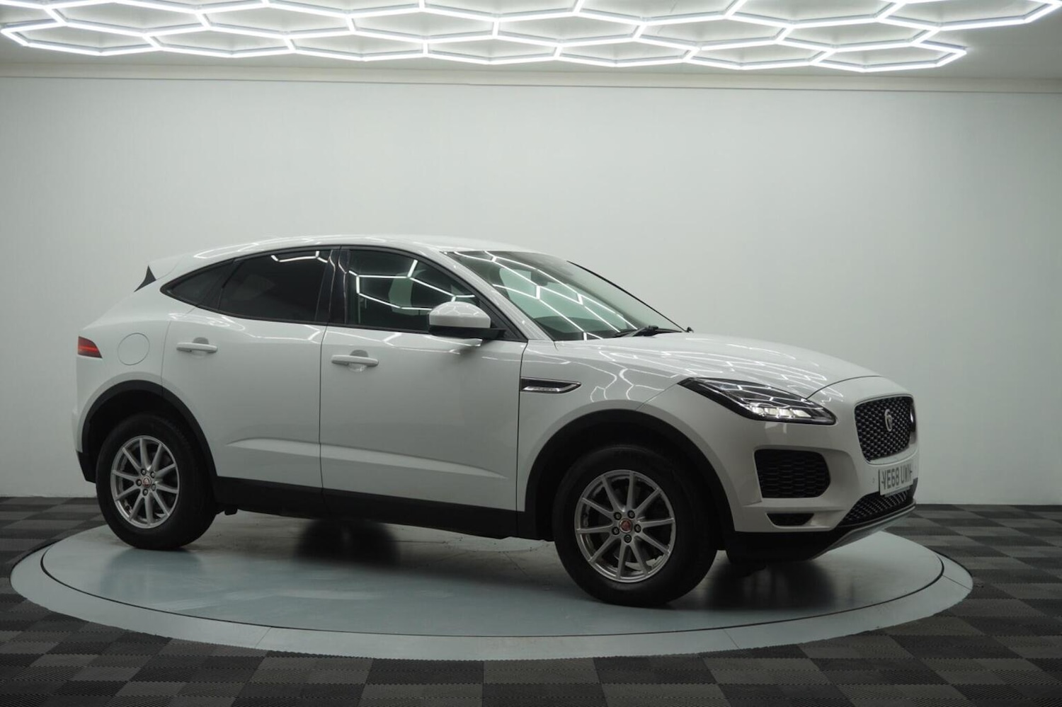 Used Jaguar E-Pace 2018 for sale - 77431355: Photo 7