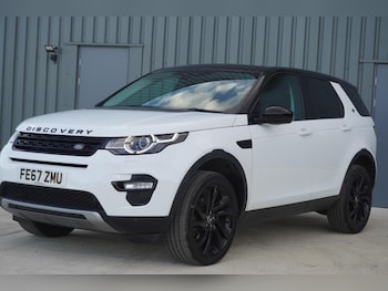 Used Land Rover Discovery Sport 2017 for sale - 75561554: Photo
