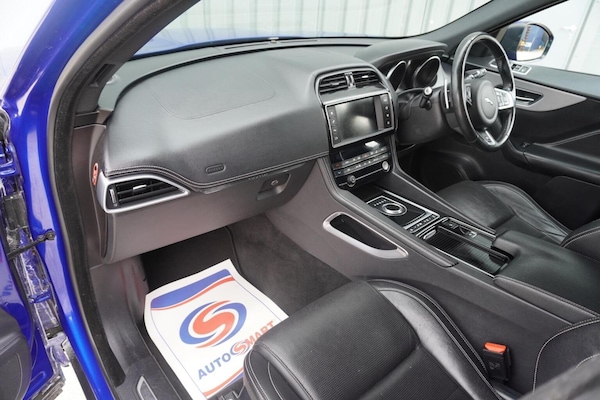 Used Jaguar F-Pace 2018 for sale - 75545263: Photo 14