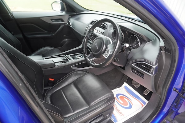 Used Jaguar F-Pace 2018 for sale - 75545263: Photo 15
