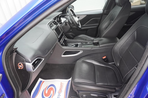 Used Jaguar F-Pace 2018 for sale - 75545263: Photo 39