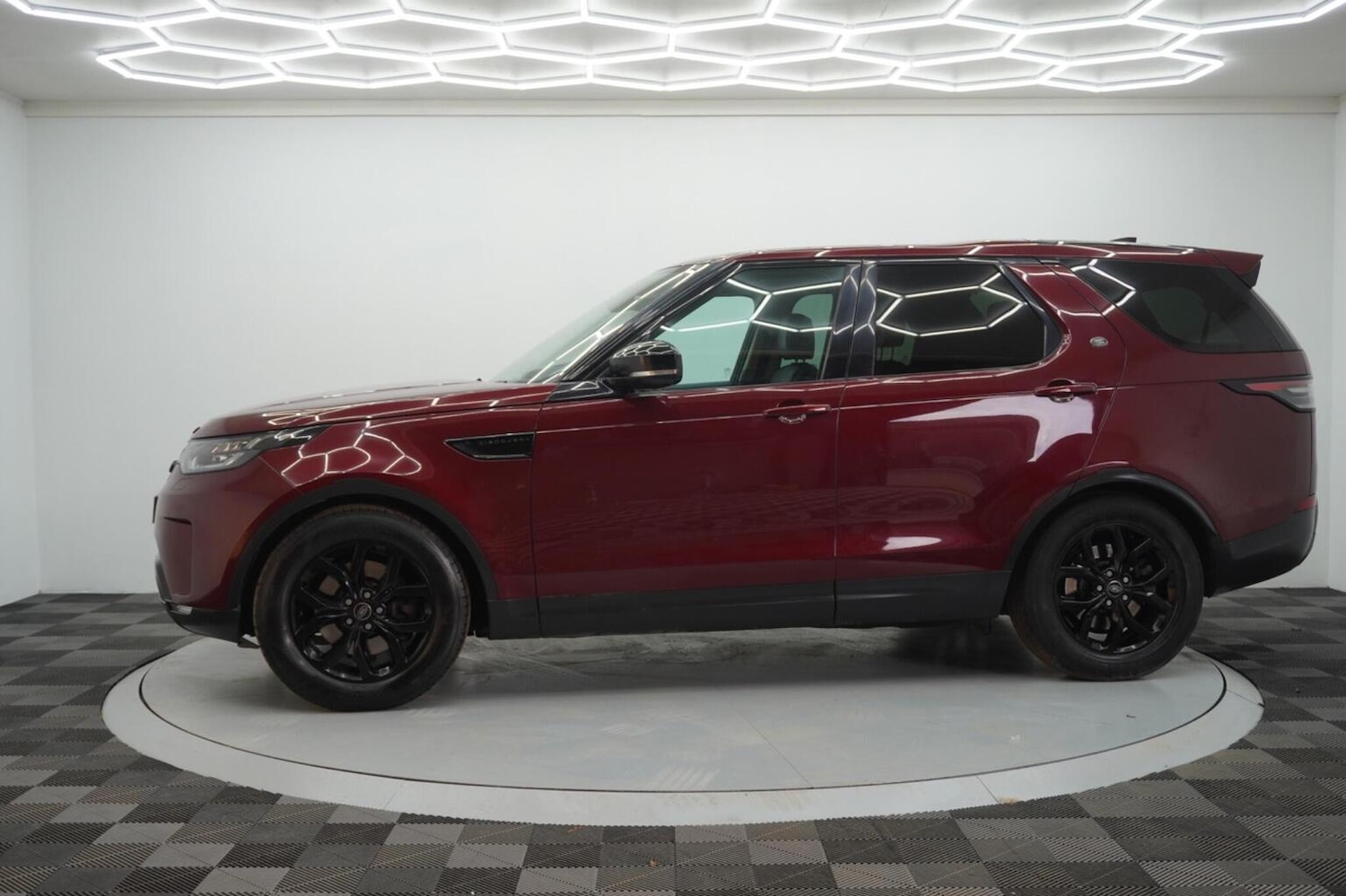 Used Land Rover Discovery 2017 for sale - 77107701: Photo 12