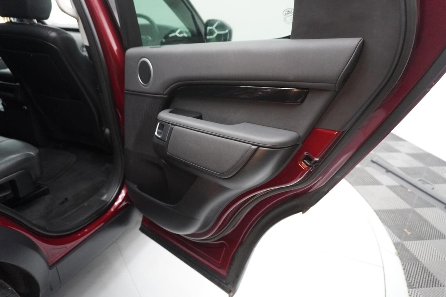 Used Land Rover Discovery 2017 for sale - 77107701: Photo 44