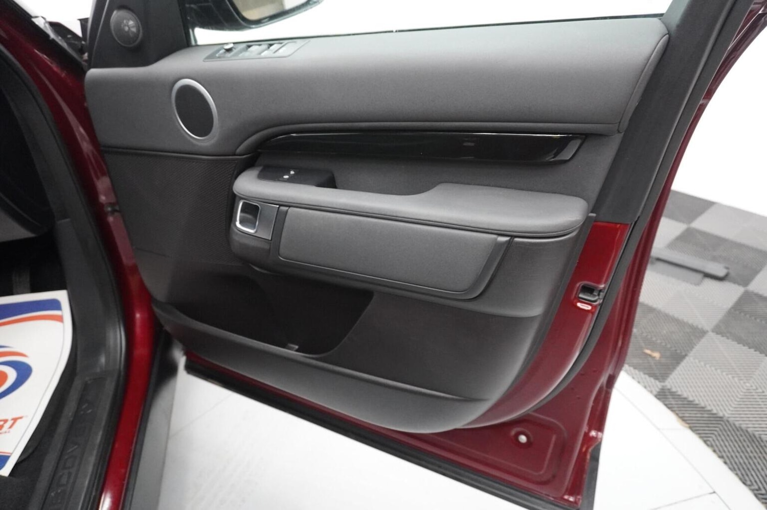 Used Land Rover Discovery 2017 for sale - 77107701: Photo 45