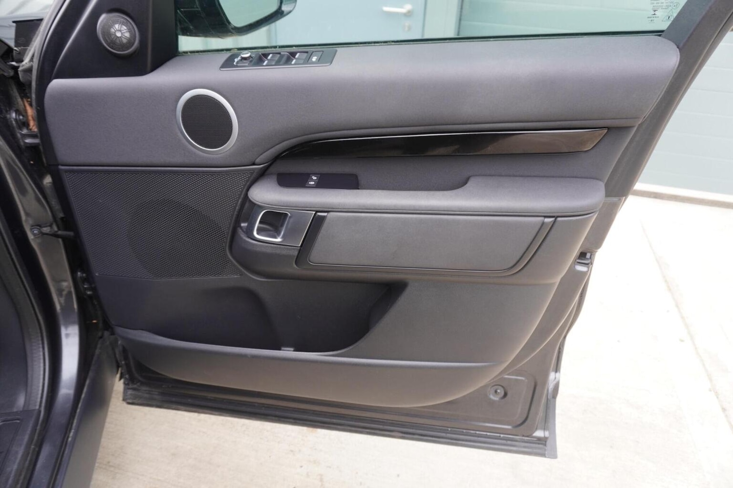 Used Land Rover Discovery 2019 for sale - 76483018: Photo 28