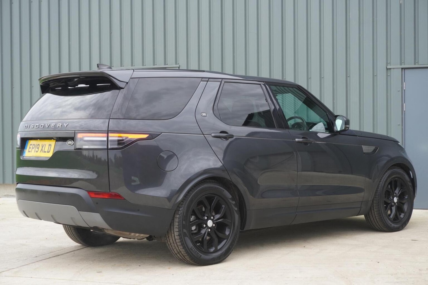 Used Land Rover Discovery 2019 for sale - 76483018: Photo 4
