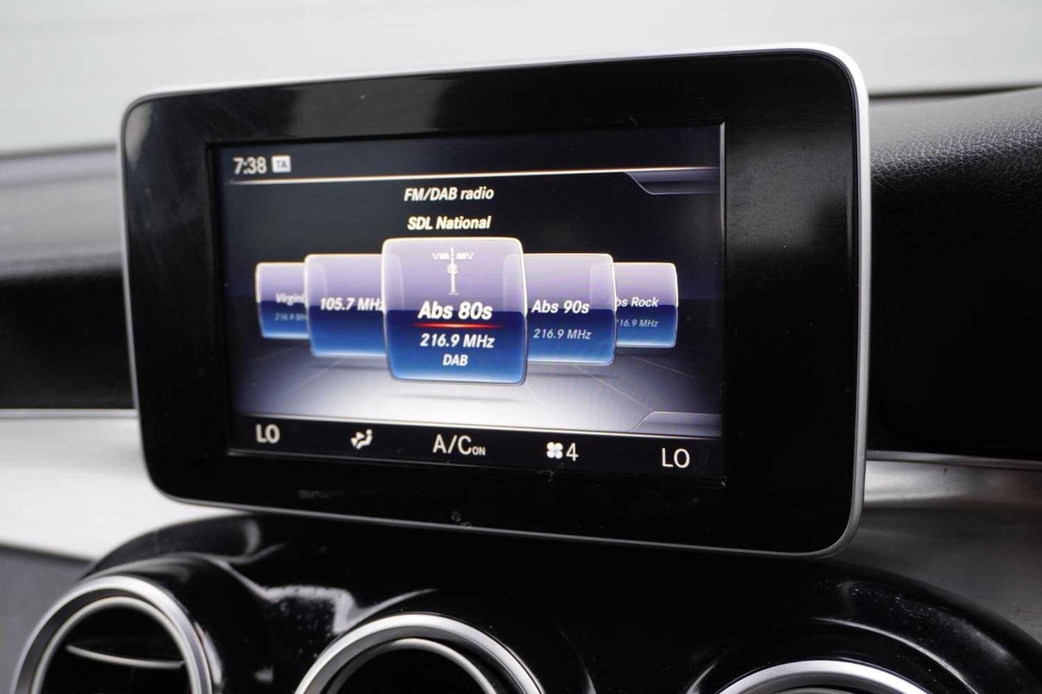 Used Mercedes-Benz GLC 2016 for sale - 76547891: Photo 31