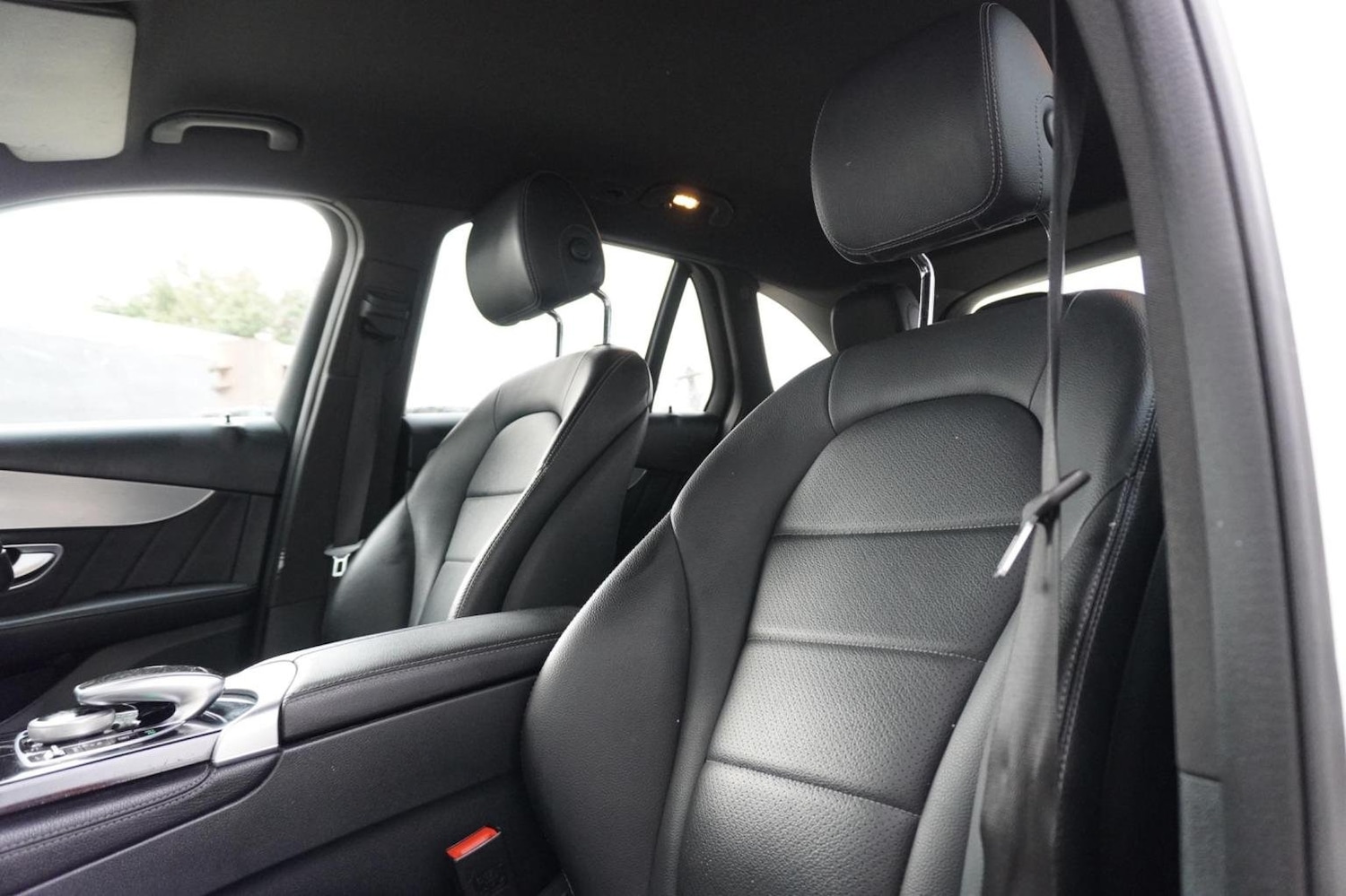 Used Mercedes-Benz GLC 2016 for sale - 76547891: Photo 35