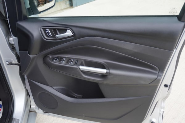 Used Ford Kuga 2016 for sale - 75338139: Photo 30