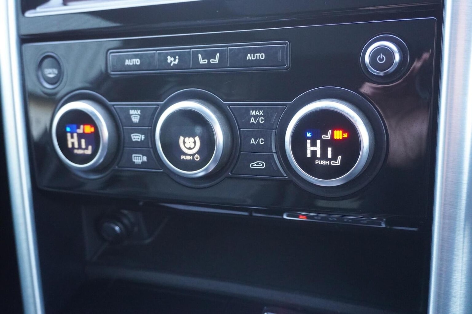 Used Land Rover Discovery 2018 for sale - 76596570: Photo 30