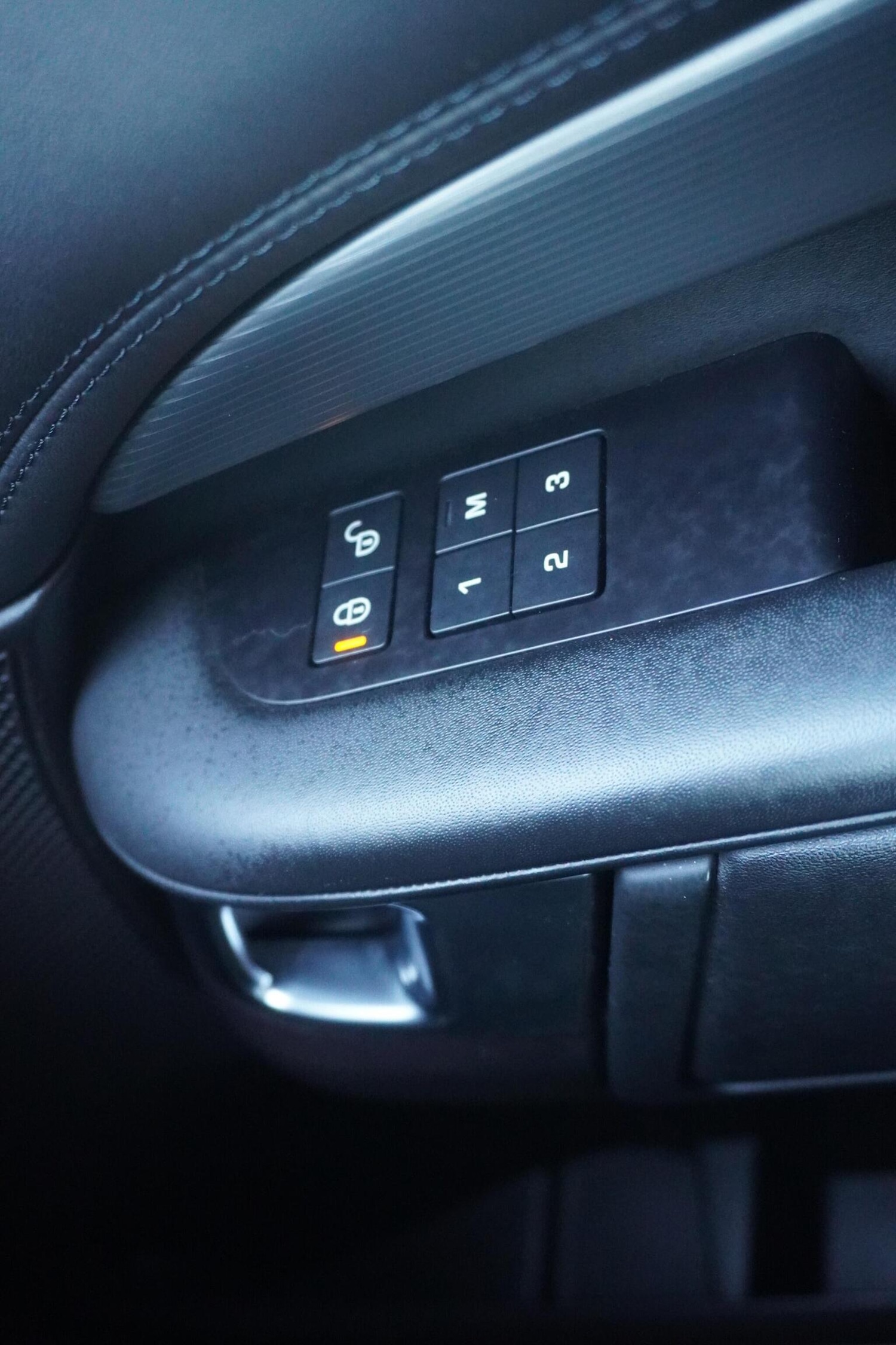 Used Land Rover Discovery 2018 for sale - 76596570: Photo 33