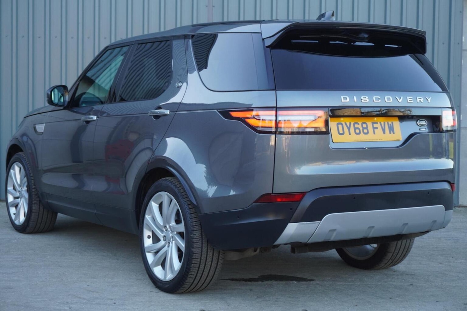 Used Land Rover Discovery 2018 for sale - 76596570: Photo 5