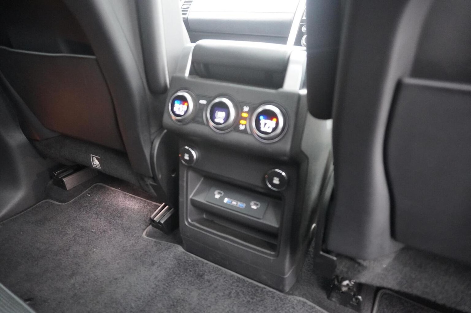 Used Land Rover Discovery 2018 for sale - 76596570: Photo 66