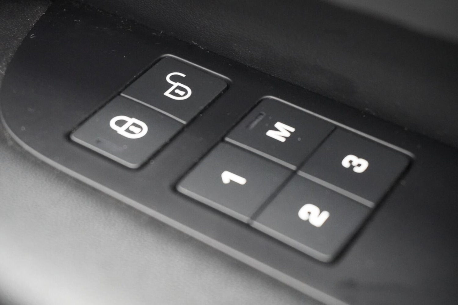 Used Land Rover Discovery 2018 for sale - 76596570: Photo 68