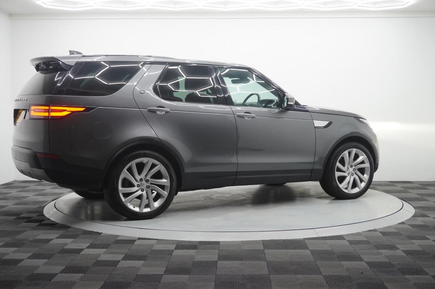 Used Land Rover Discovery 2018 for sale - 76596570: Photo 83