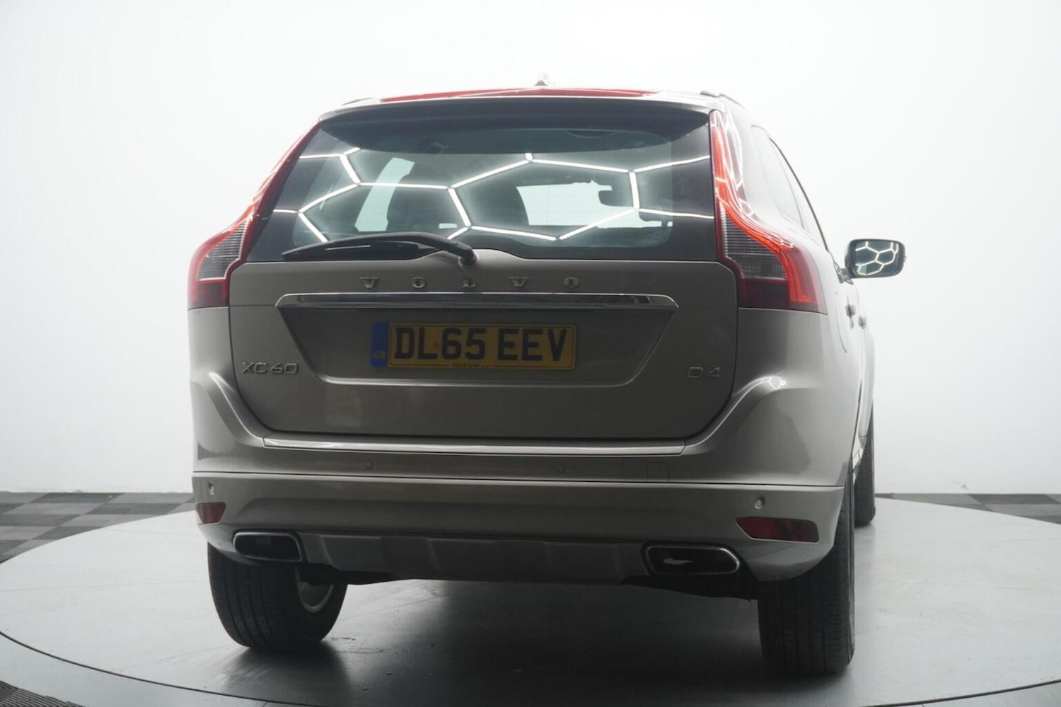 Used Volvo XC60 2015 for sale - 77622448: Photo 13