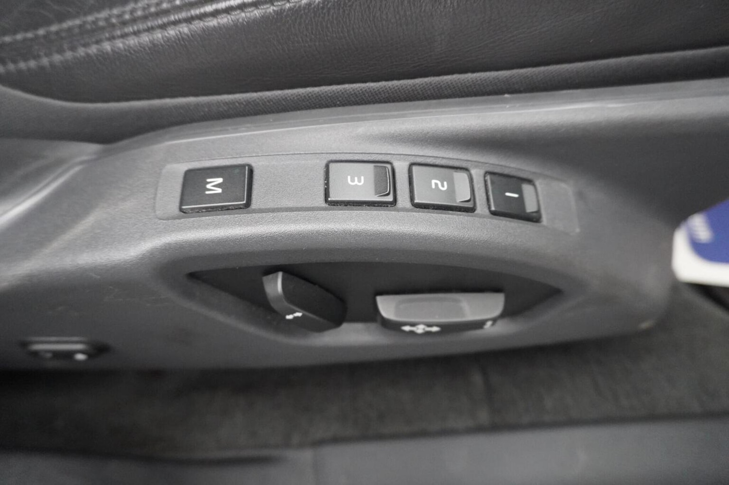 Used Volvo XC60 2015 for sale - 77622448: Photo 33