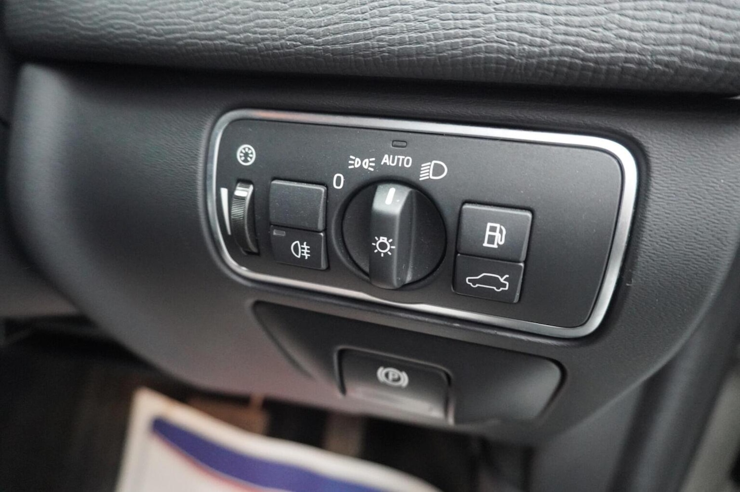 Used Volvo XC60 2015 for sale - 77622448: Photo 34