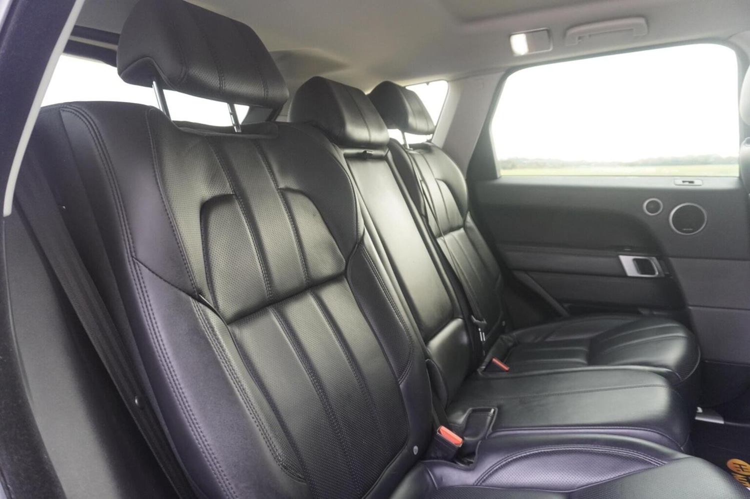 Used Land Rover Range Rover Sport 2015 for sale - 76211855: Photo 18