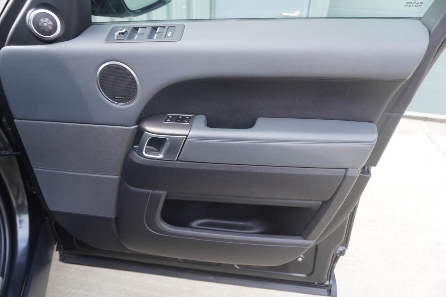 Used Land Rover Range Rover Sport 2015 for sale - 76211855: Photo 32